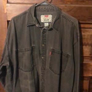 Genuine vintage Levi’s denim shirt!